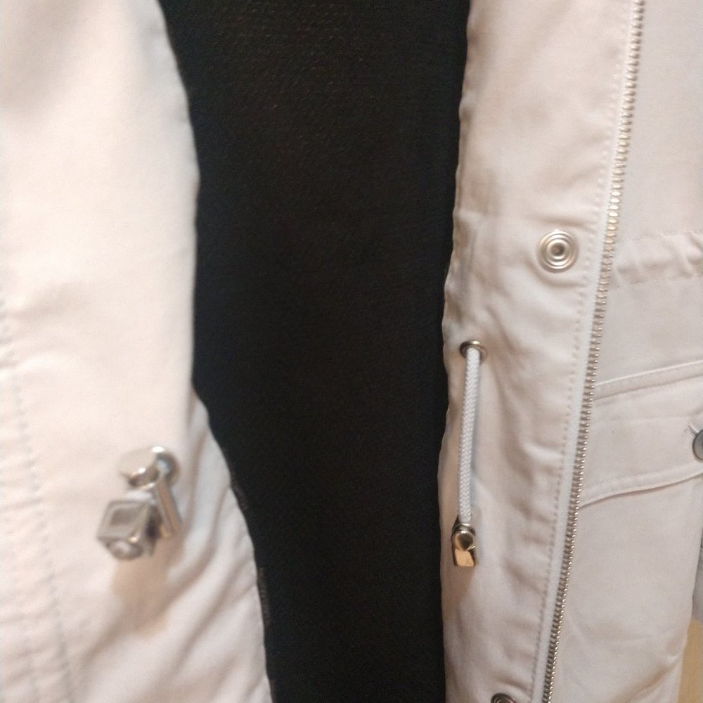 Coat - Picture 5 of 12